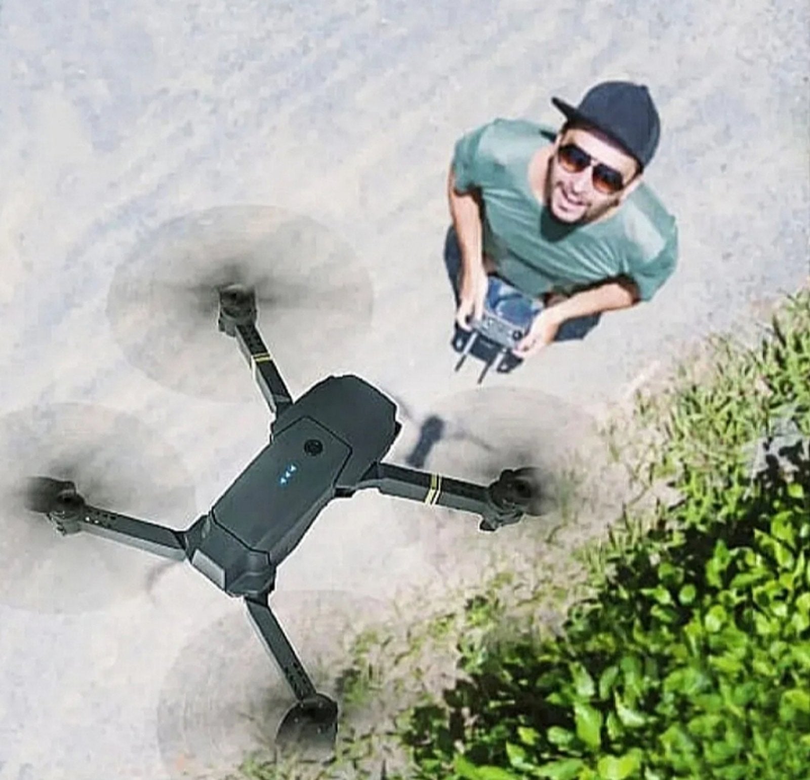 Sklopivi 998 Pro dron sa daljinskim upravljačem i dodacima
