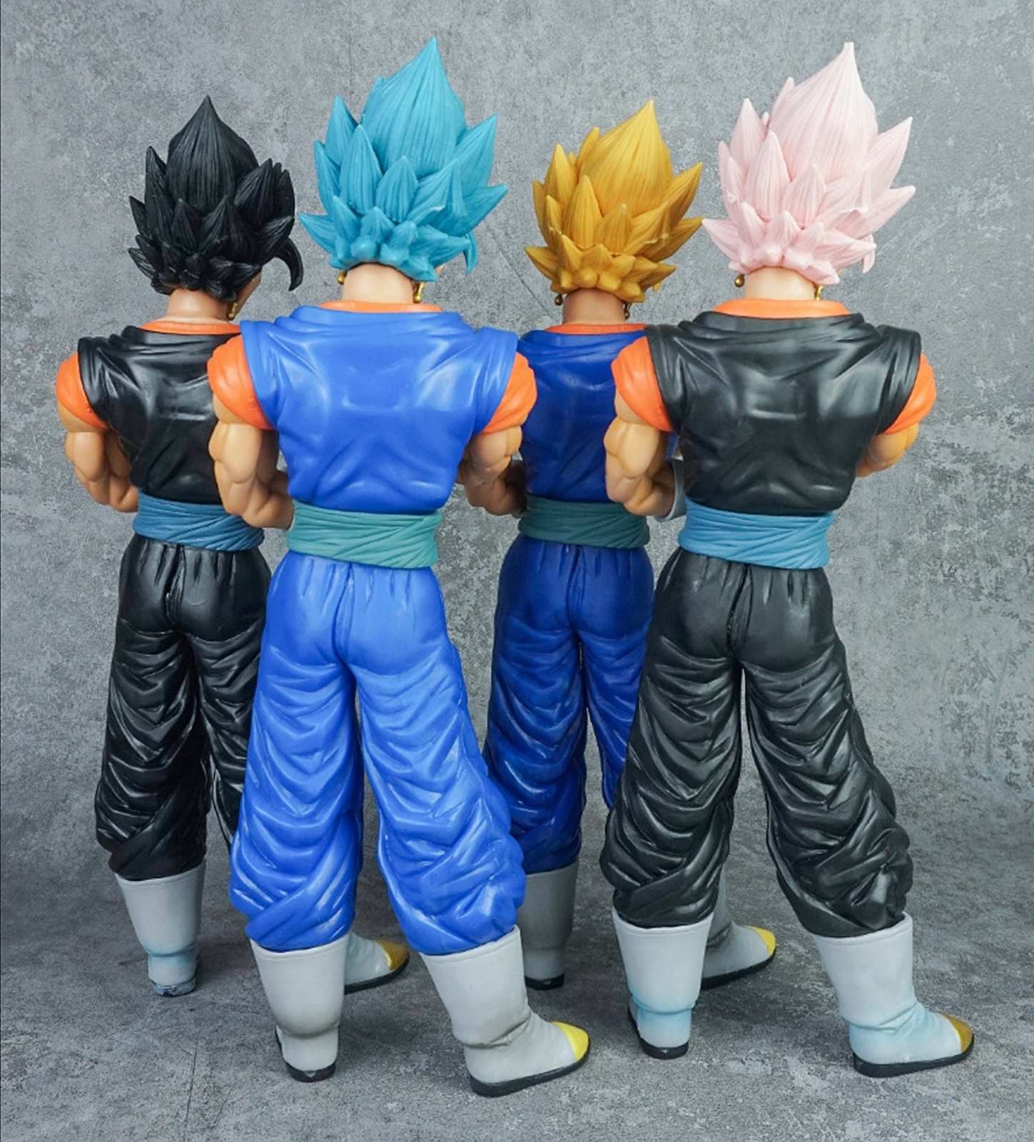 Detaljna figura Gogete u borbenoj pozi – Dragon Ball kolekcija