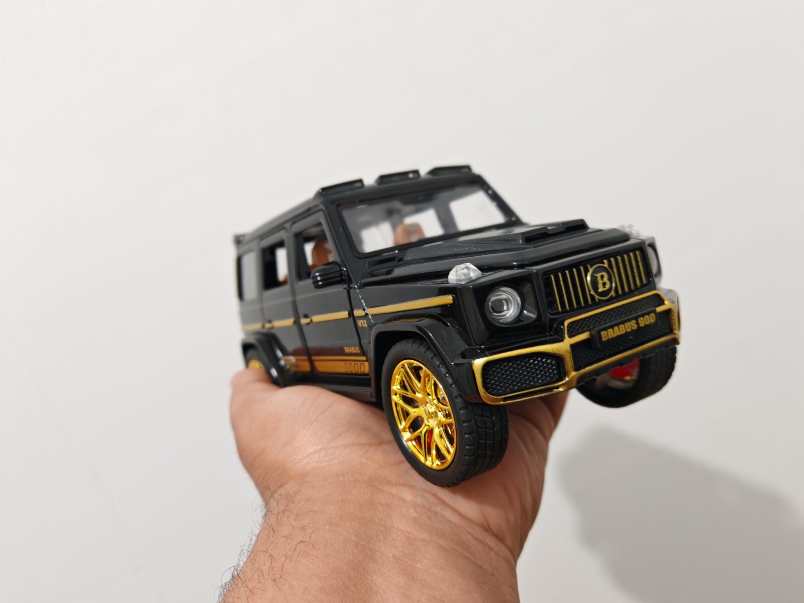 Mercedes Brabus 900