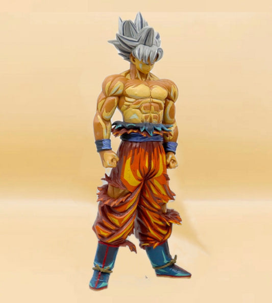 Dragon Ball figura Goku Ultra Instinct 30 cm – srebrna kosa i borbena poza