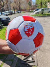 Fudbalska lopta Crvena zvezda i Partizan