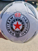 Fudbalska lopta Crvena zvezda i Partizan