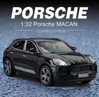 Metalni Porsche Macan T sa svetlecim farovima koji otvara vrata, gepek i haubu