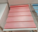 Mekana pastelna nijansa roze zebra zavese u sobi