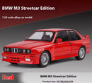 Metalni Bmw E30 M3 sa svetlecim farovima koji otvara vrata haubu i gepek